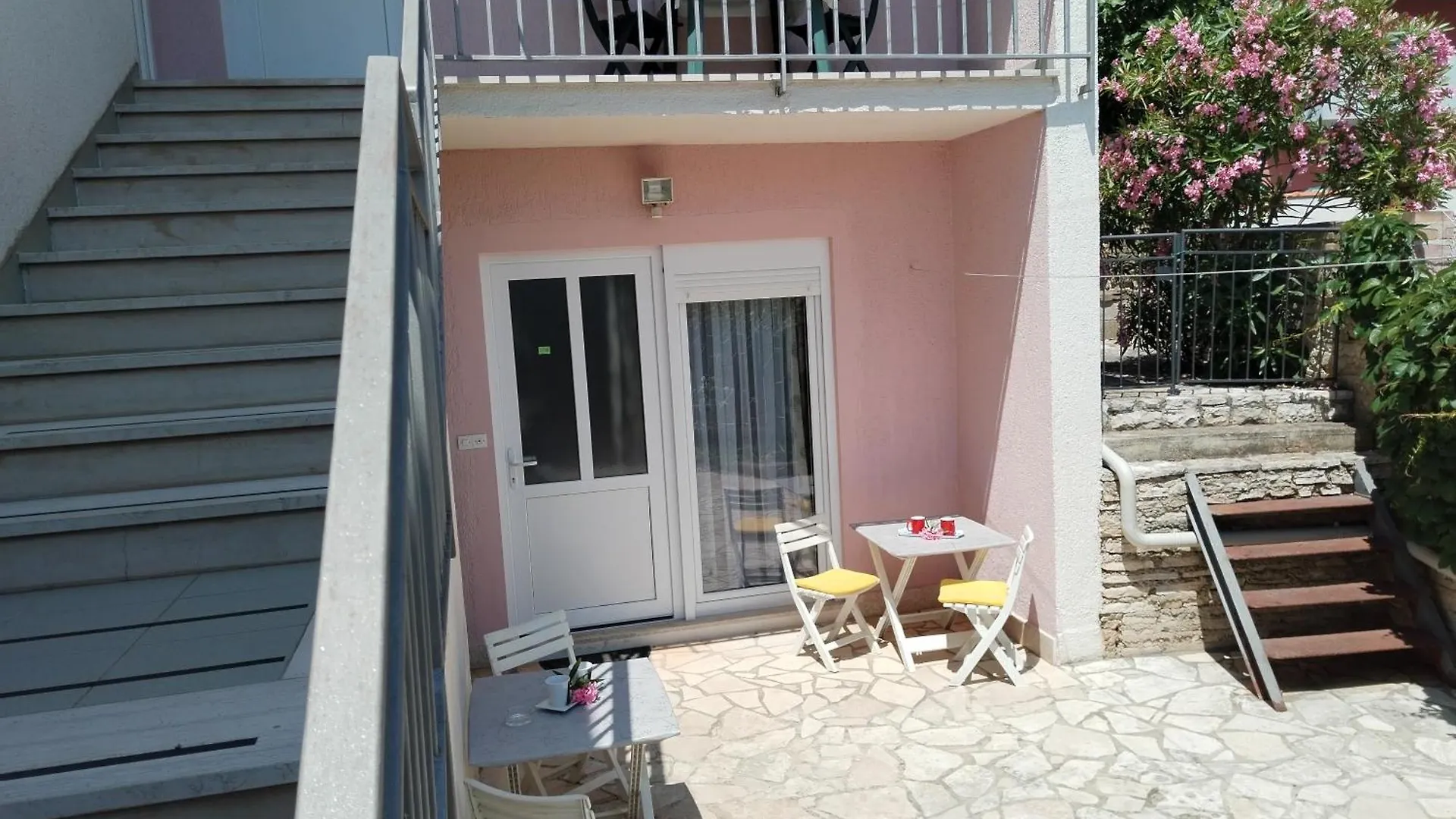 Apartments Mirijana Pula 0*,  Kroatien
